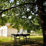 Maison Forestiere Nyaraló *