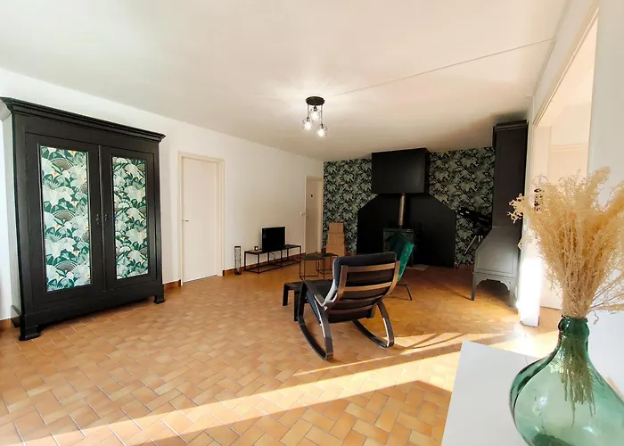 Maison Forestiere * Parigné-lʼÉvêque